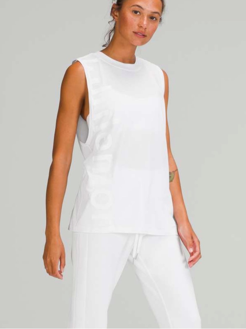 Lululemon Classic White Sleeveless Crewneck Tank Top